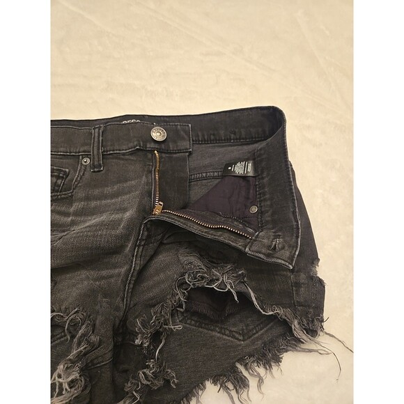 EUC EXPRESS JEANS Black denim shorts distressed Black Denim sz 6 Women’s - Picture 8 of 10